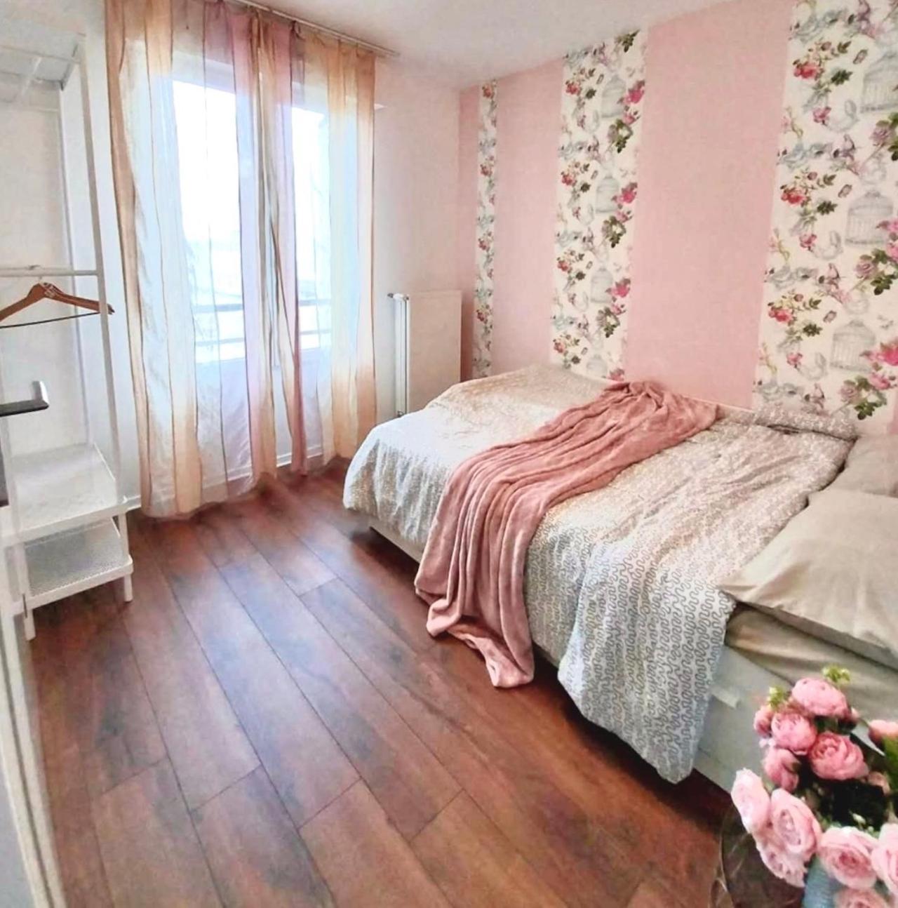 Summer In Paris إيفري سور سين المظهر الخارجي الصورة